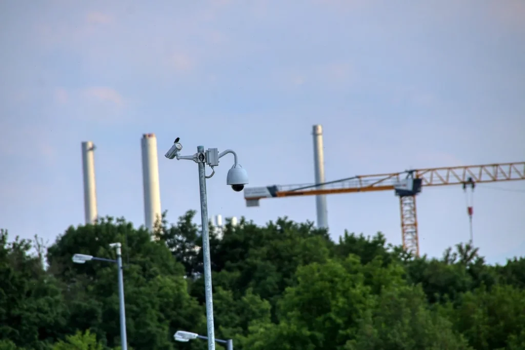 Bezpieczeństwo zawsze pod kontrolą Dlaczego warto wybrać kamerę IP z detekcją ruchu