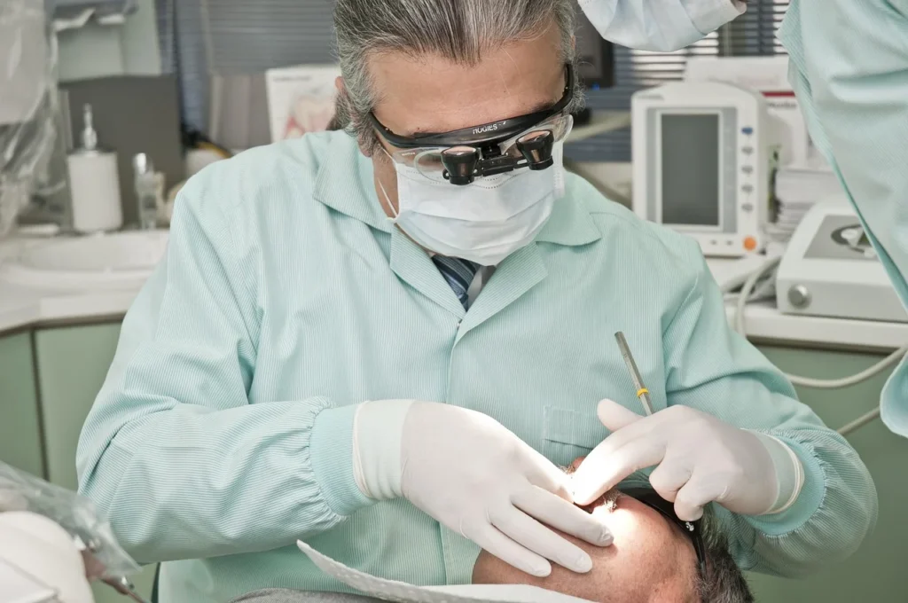 Czyszczenie zębów w Lubinie — profesjonalna higiena w Diamante Clinica